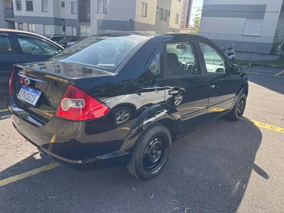 FORD FIESTA 1.0 MPI HATCH 8V FLEX 4P MANUAL